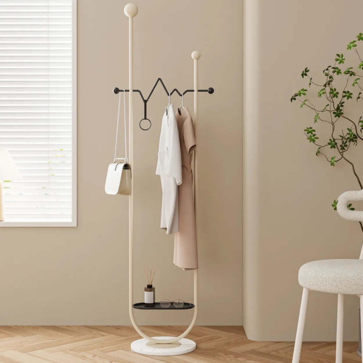 Black-Red Metal Loop Shelf Coat Stand — White-Black