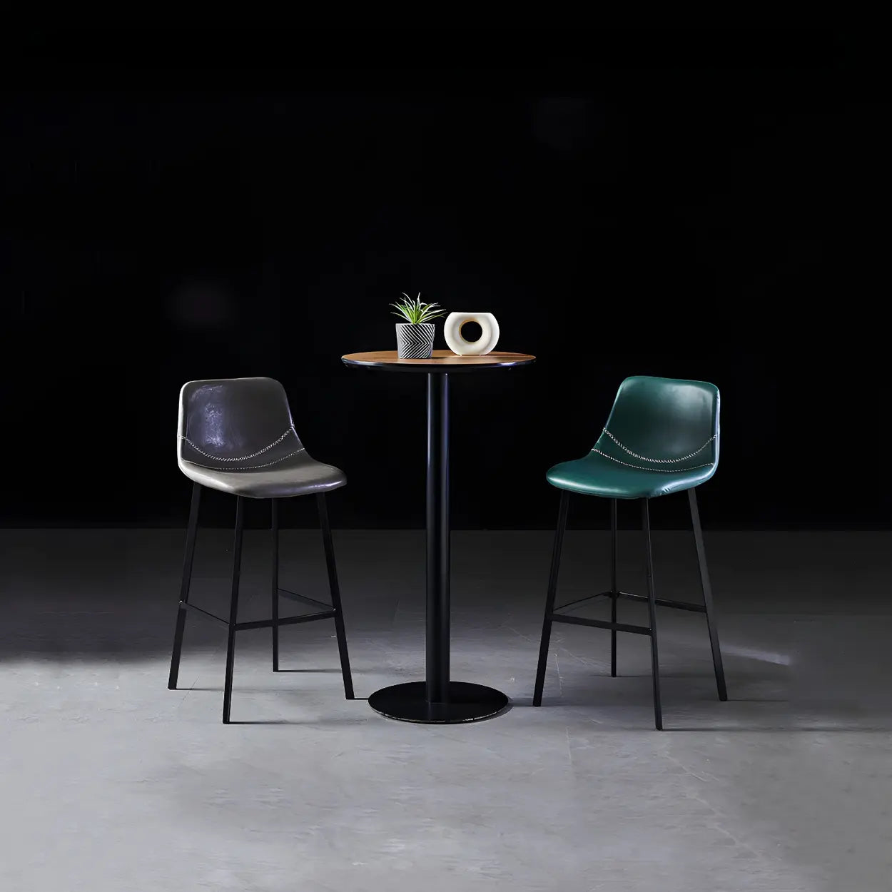 Leather Bucket Iron Bar Stool — 1 Piece / Green