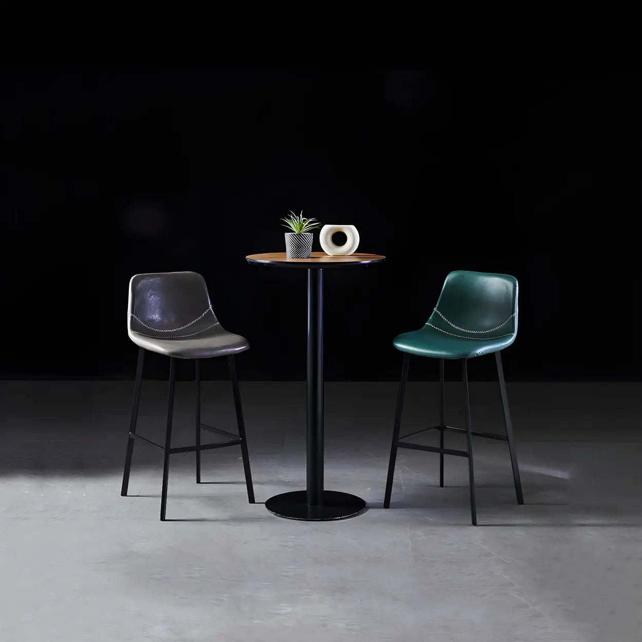 Leather Bucket Iron Bar Stool — 1 Piece / Green