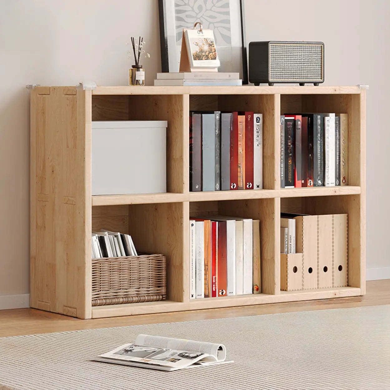Casual Horizontal Wooden Closed Back Bookcase