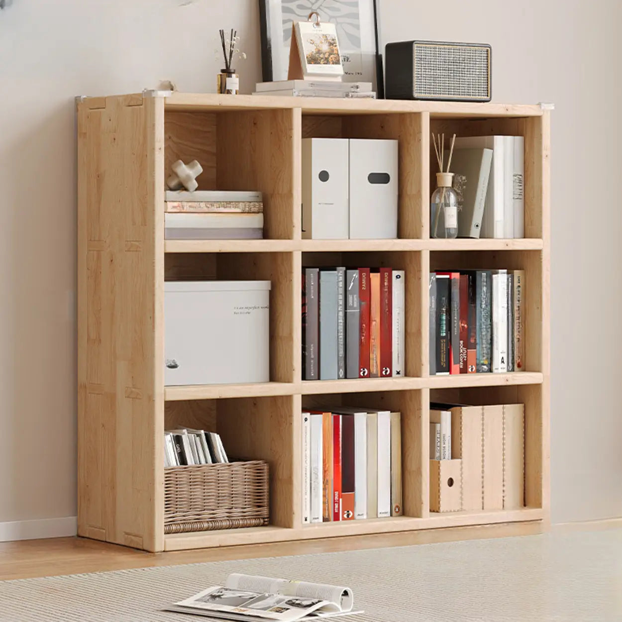 Casual Horizontal Wooden Closed Back Bookcase