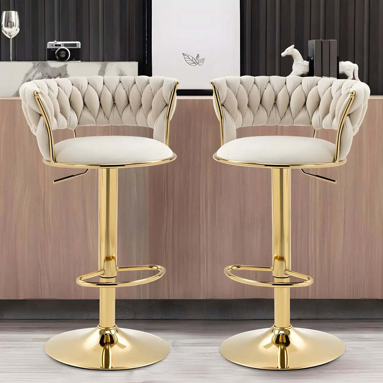 Round Metal Adjustable Swivel Bar Stool — 1 Piece / Black