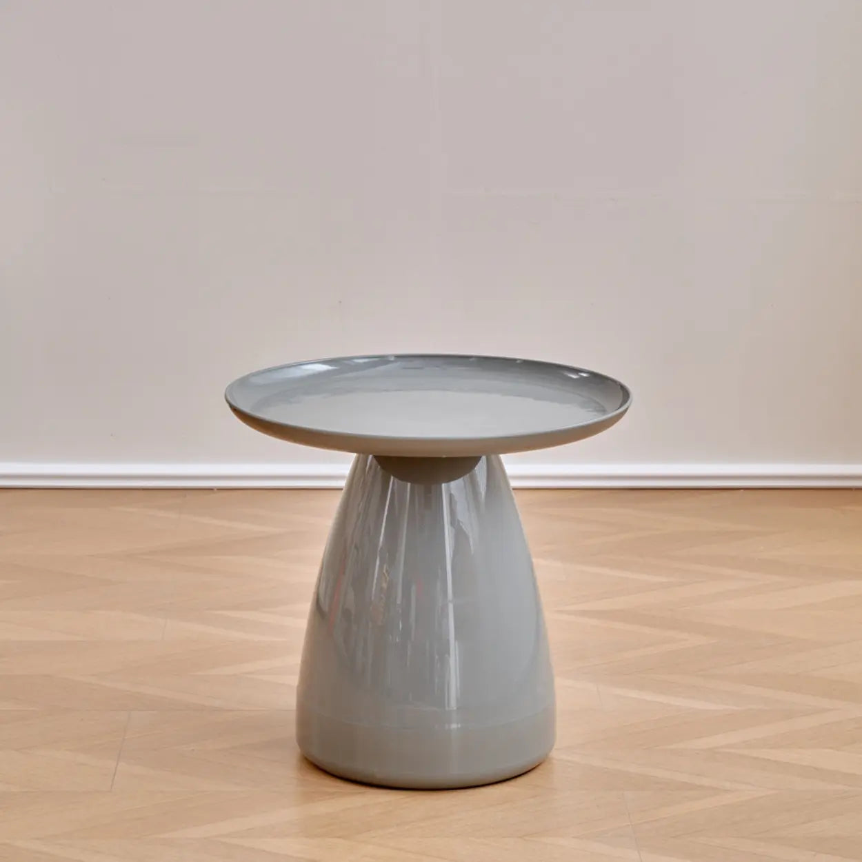 Classic Clear Acrylic Round Side Table with Stump Base