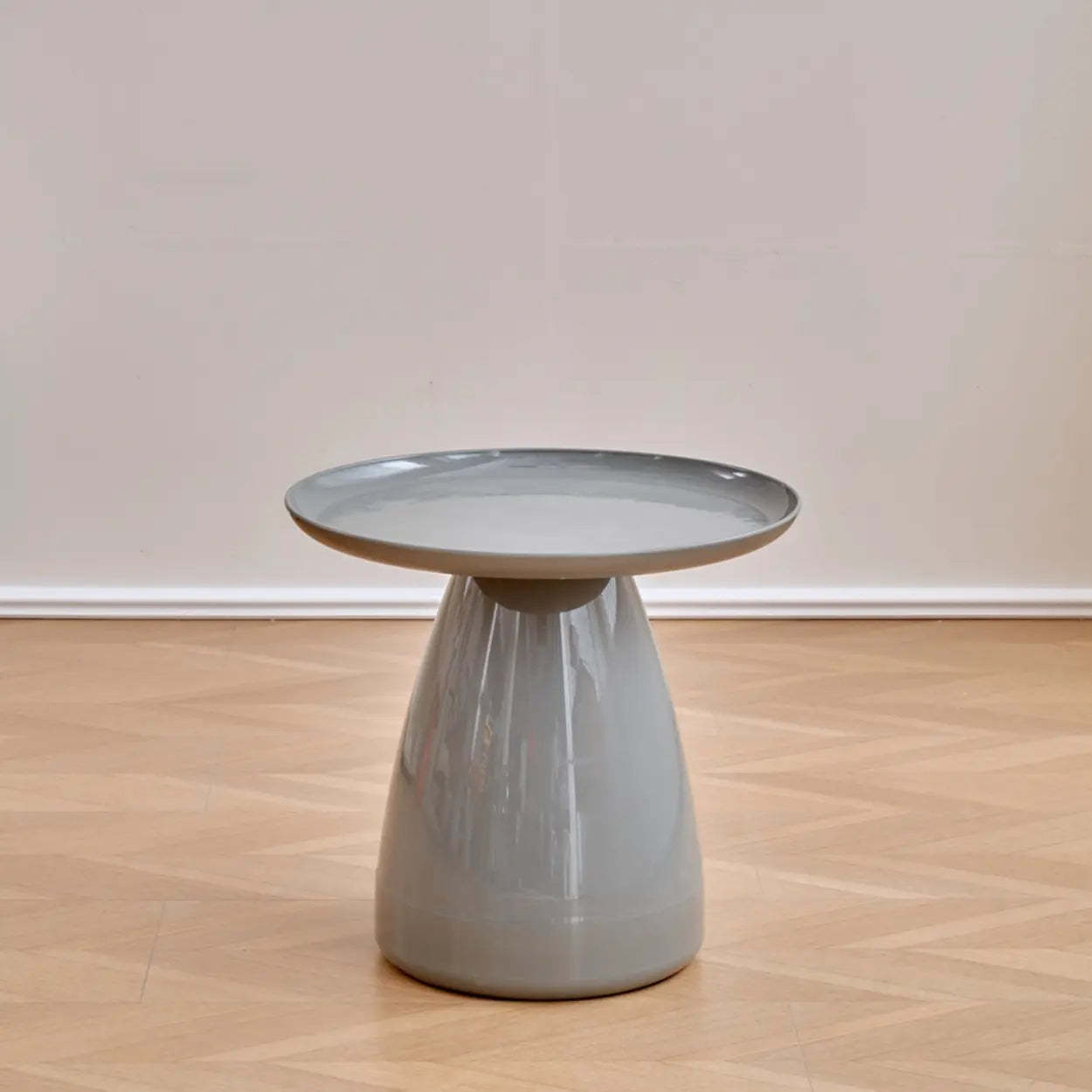Classic Clear Acrylic Round Side Table with Stump Base