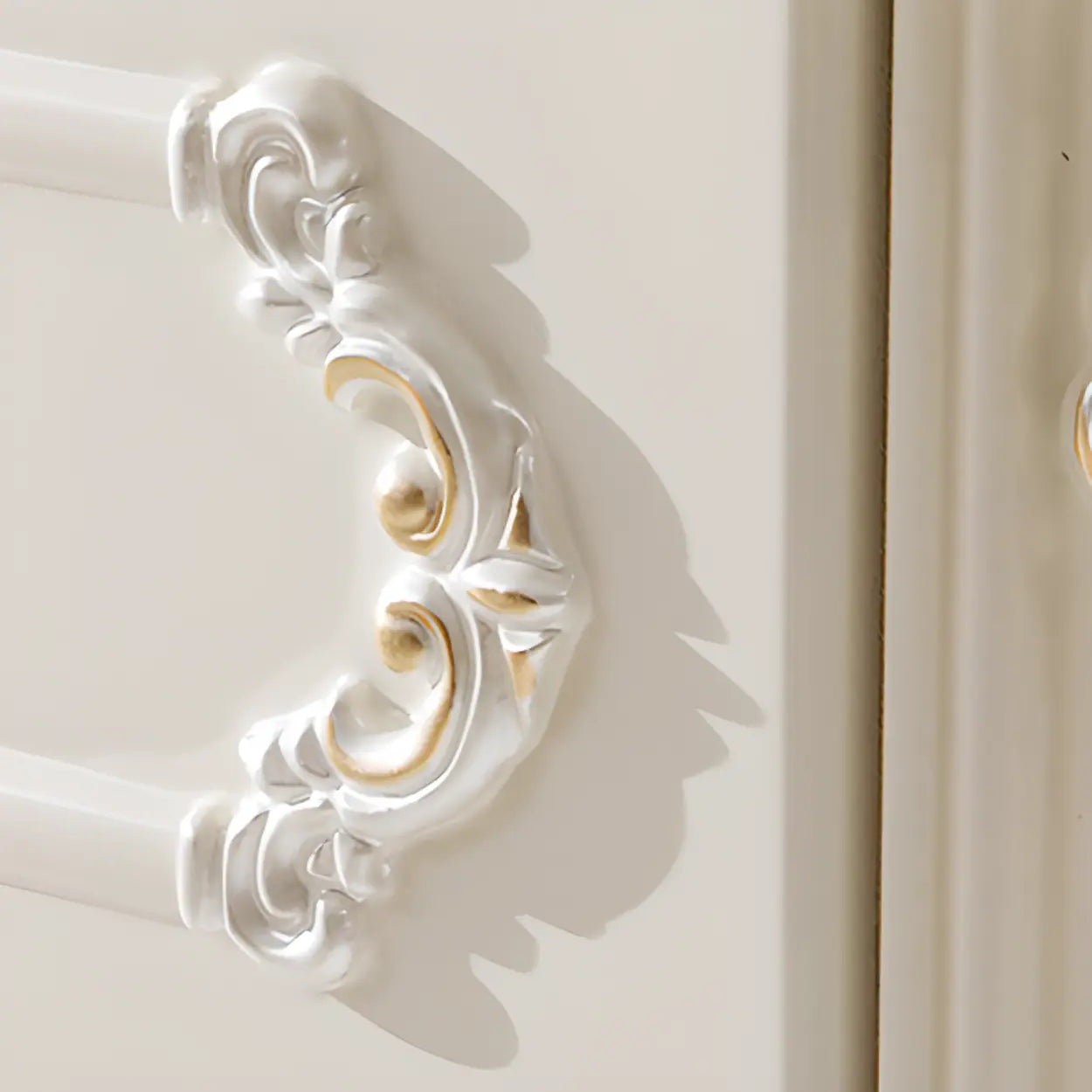 Classical Cream Vertical Wooden Chest