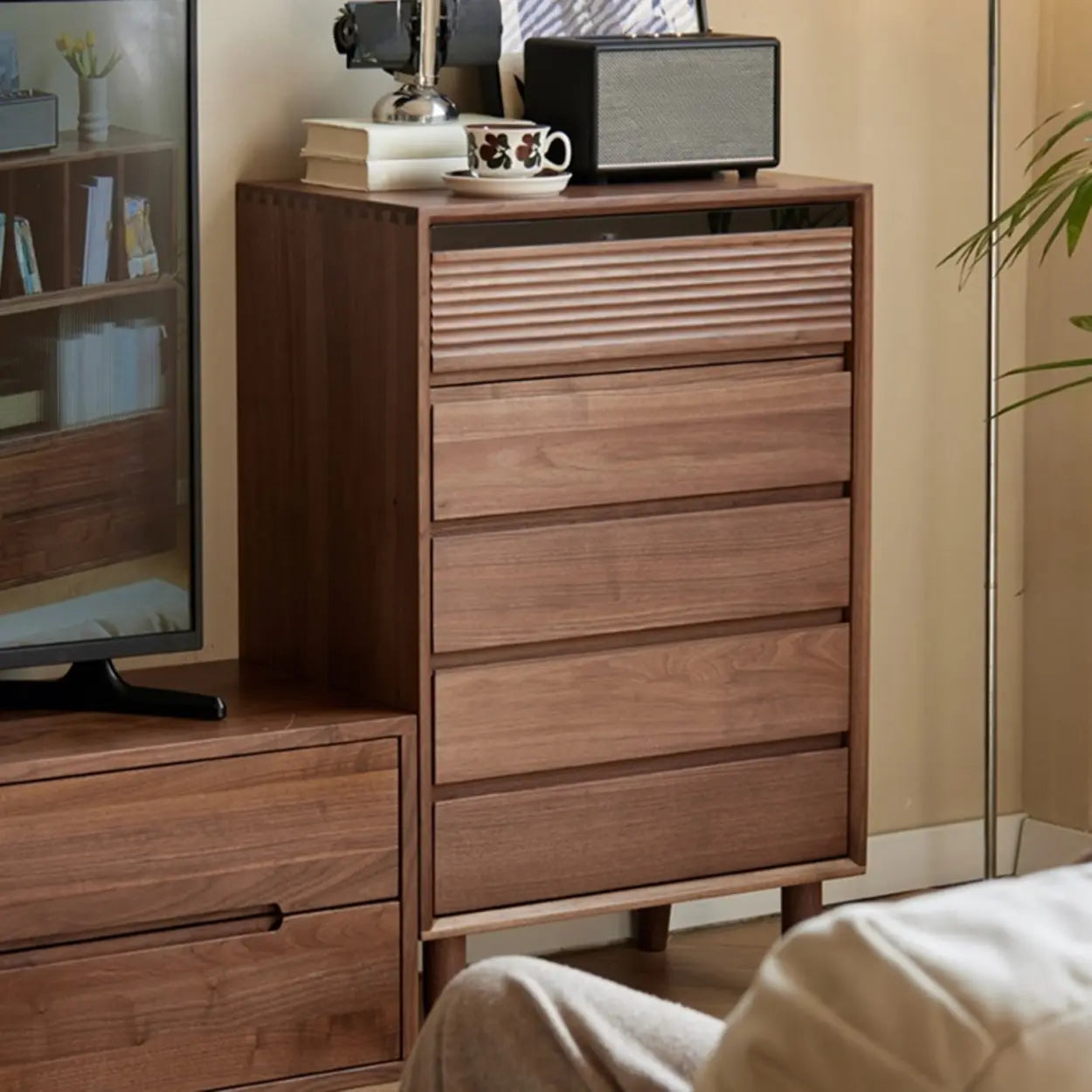 Compact Walnut Brown Vertical 5-Drawer Chest