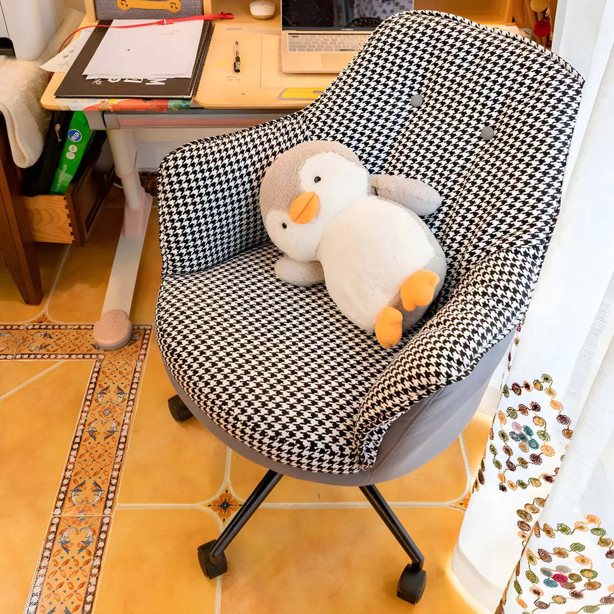 Contemporary Houndstooth Office Chair with Wheels — 1 Piece / Cyan / Nylon