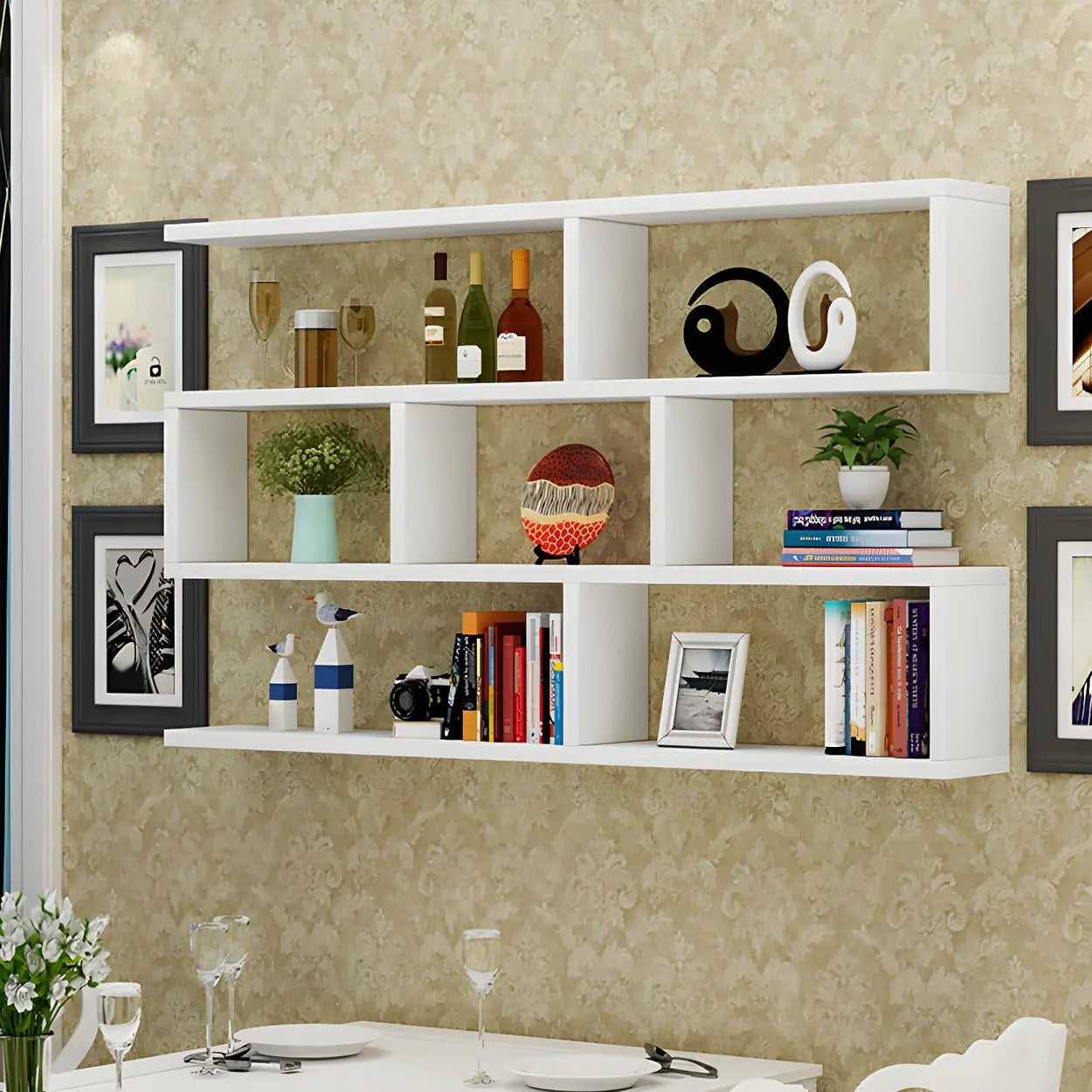 Wall-Mounted Rectangular Bookshelf — White / Cube