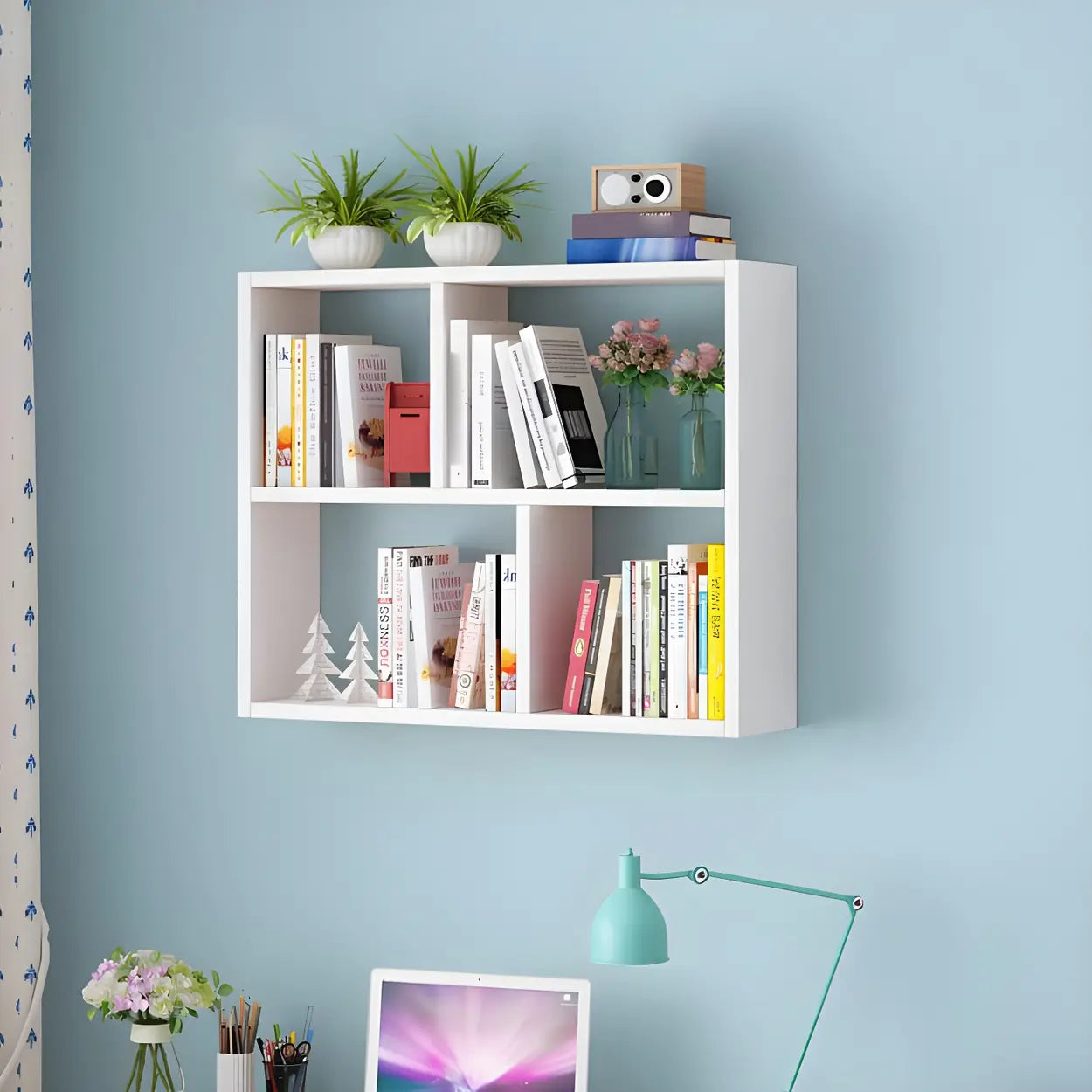 Wall-Mounted Rectangular Bookshelf — Natural Finish / Cube