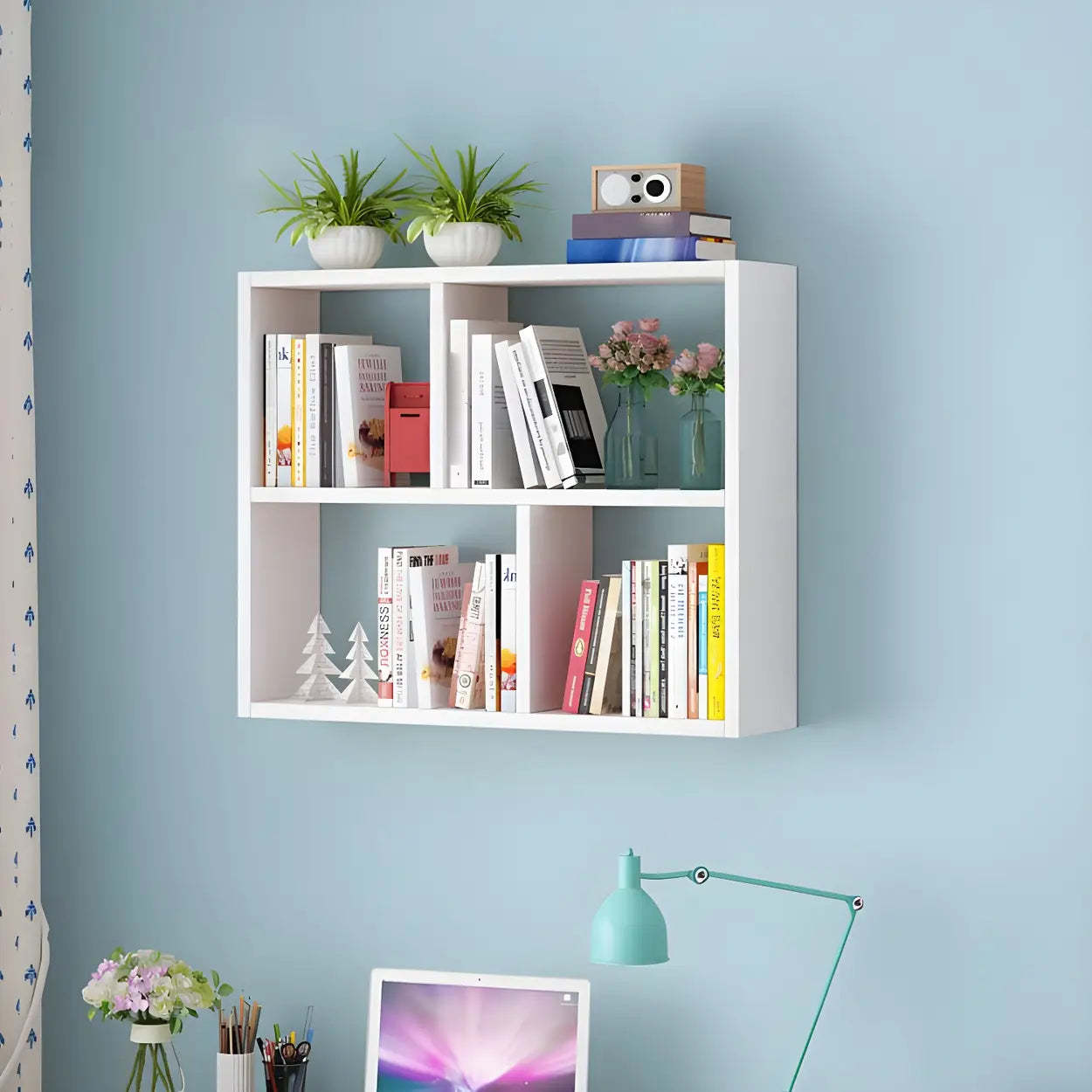 Wall-Mounted Rectangular Bookshelf — Natural Finish / Cube