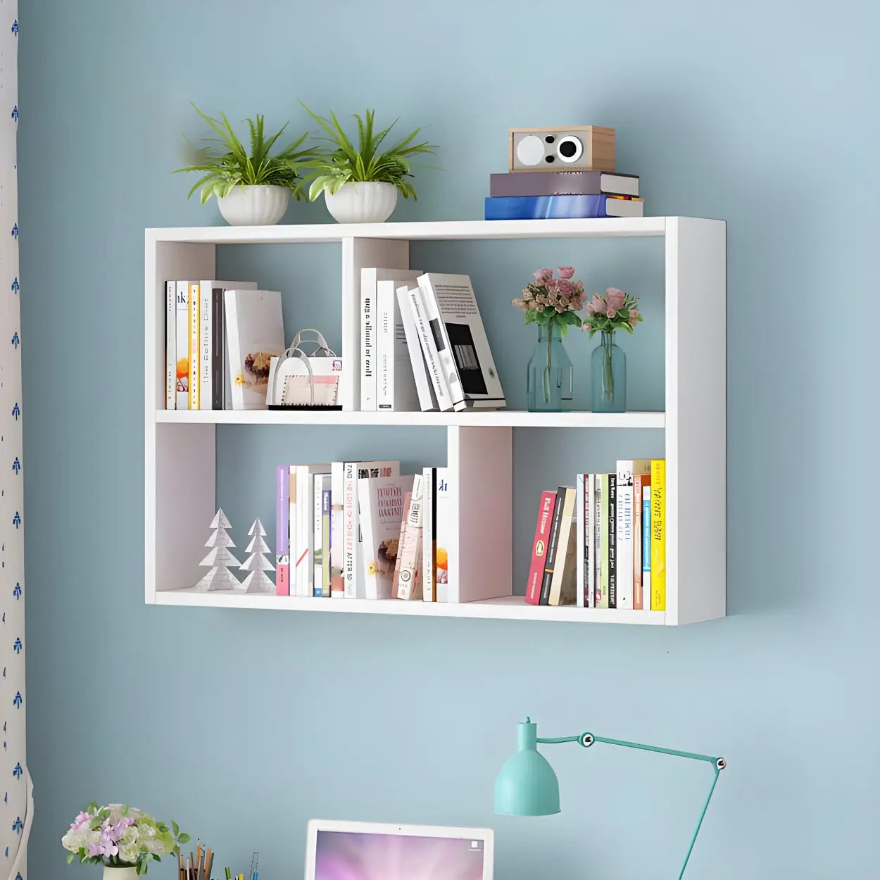 Wall-Mounted Rectangular Bookshelf — Natural Finish / Cube