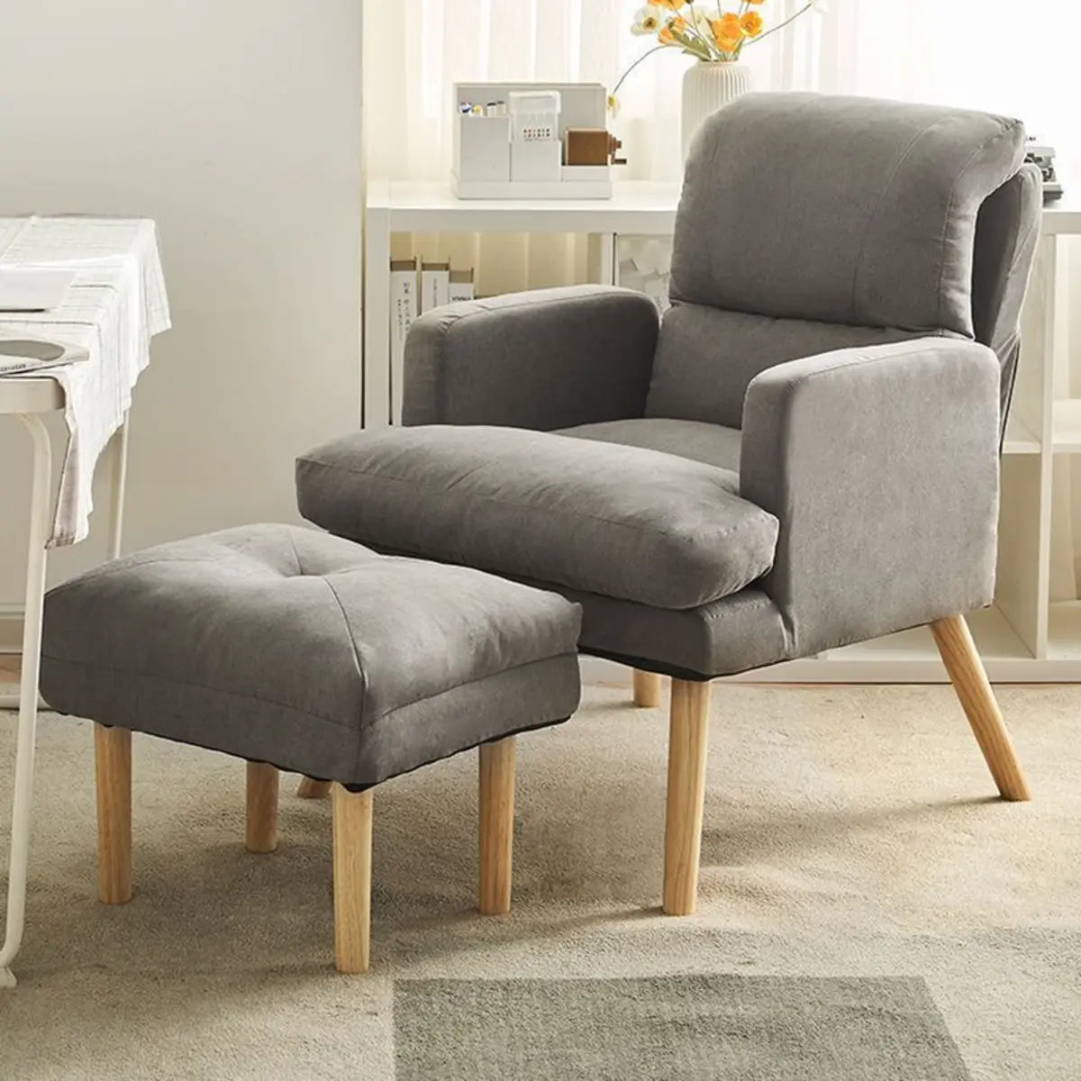 Sewn Pillow Back Reclining Lounge Chair