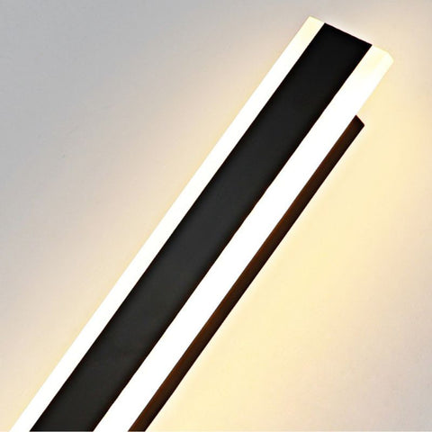 Dazuma Minimalist Line LED Garden Wall Sconces