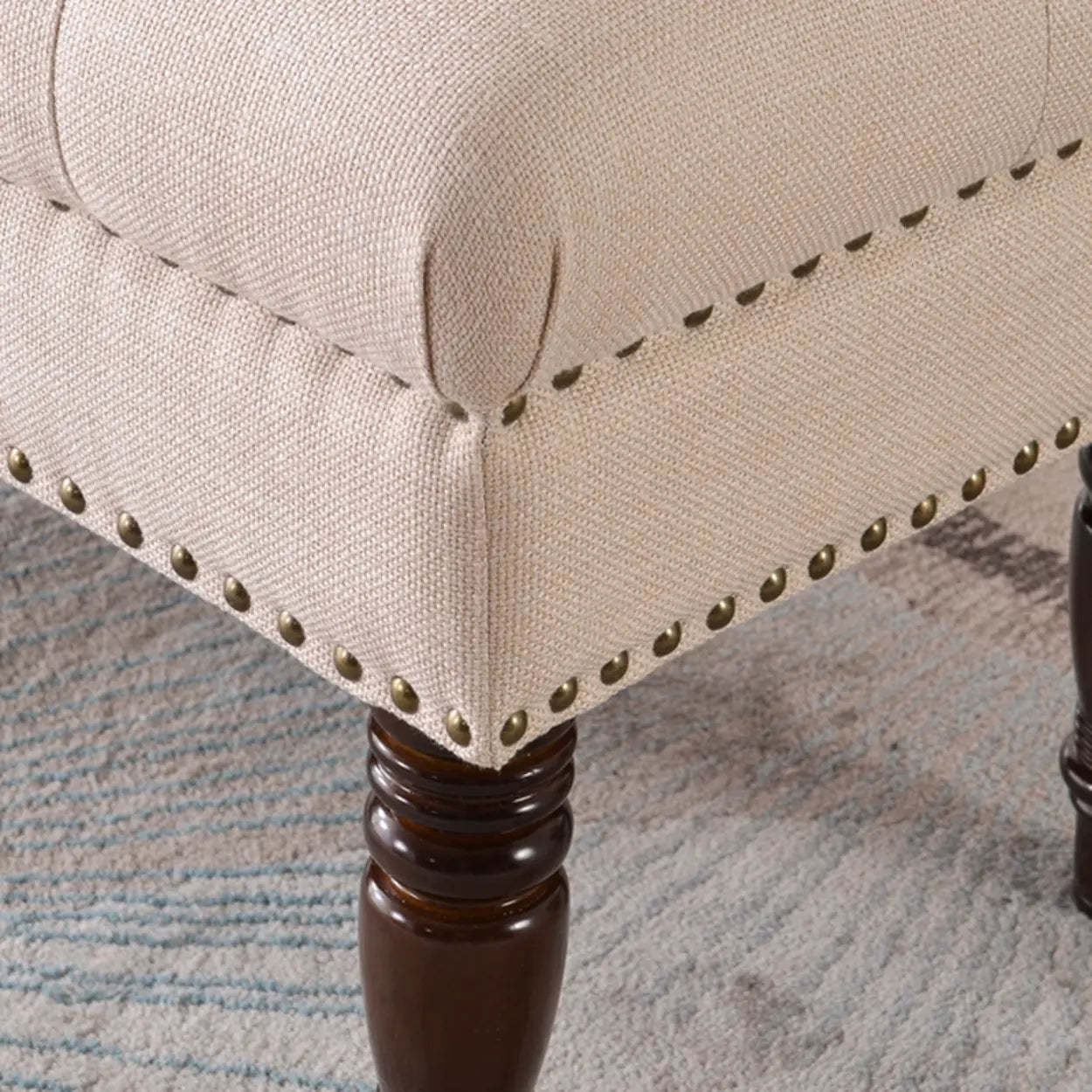 Elegant Upholstered Entryway Bench with Tufted Cushion