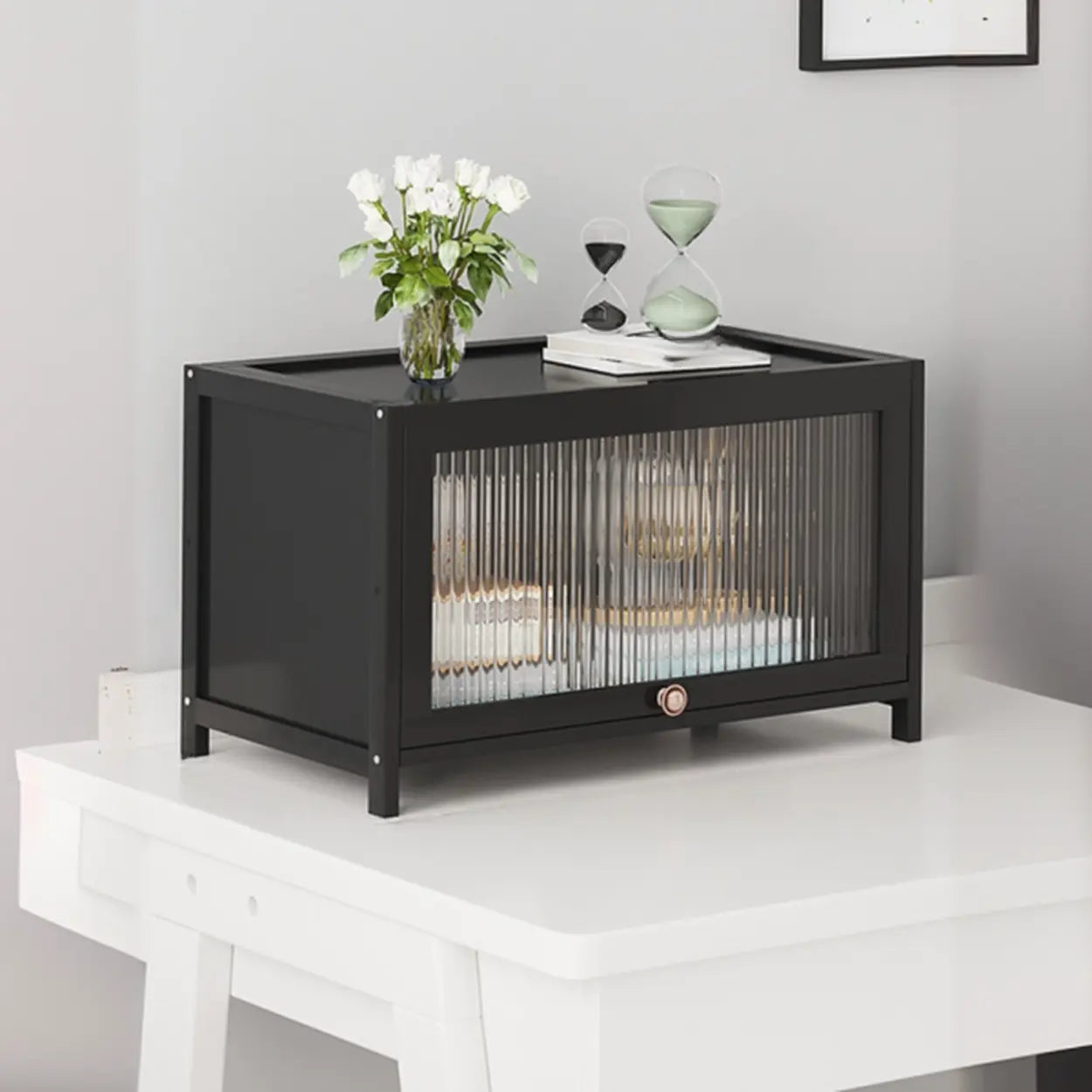 Elegant Wooden Mesh Rectangular Bookcase — Black-Gold