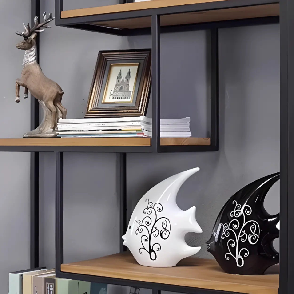 Fashion Black Iron Vertical Display Bookshelf