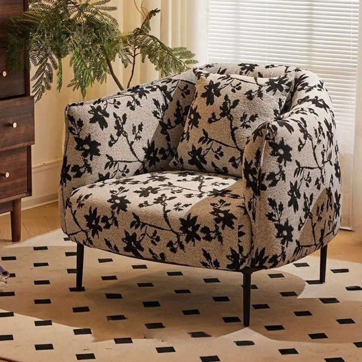 Flannel Floral Pattern Four Leg Arm Chair — Footrest Included / Black and White / Flannel