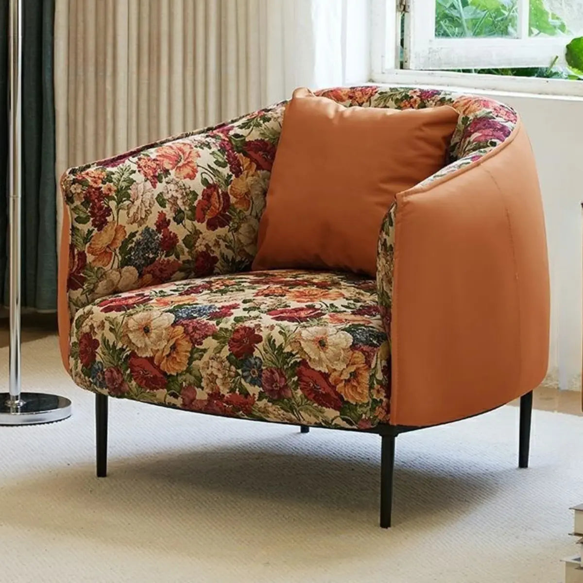 Flannel Floral Pattern Four Leg Arm Chair — Footrest Not Included / Black and White / Flannel