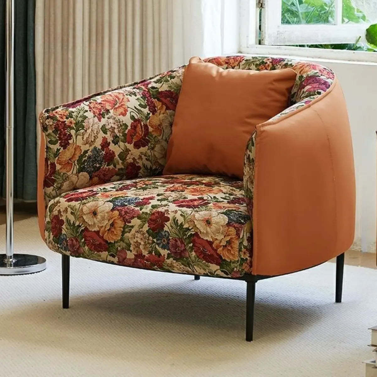 Flannel Floral Pattern Four Leg Arm Chair — Footrest Not Included / Black and White / Flannel