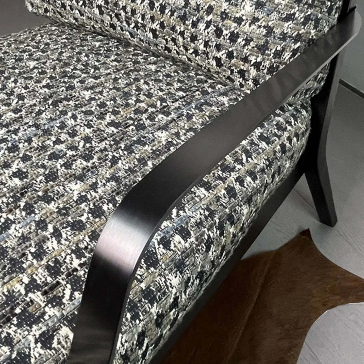 Flared-Arm Linen Black-Leg Armchair