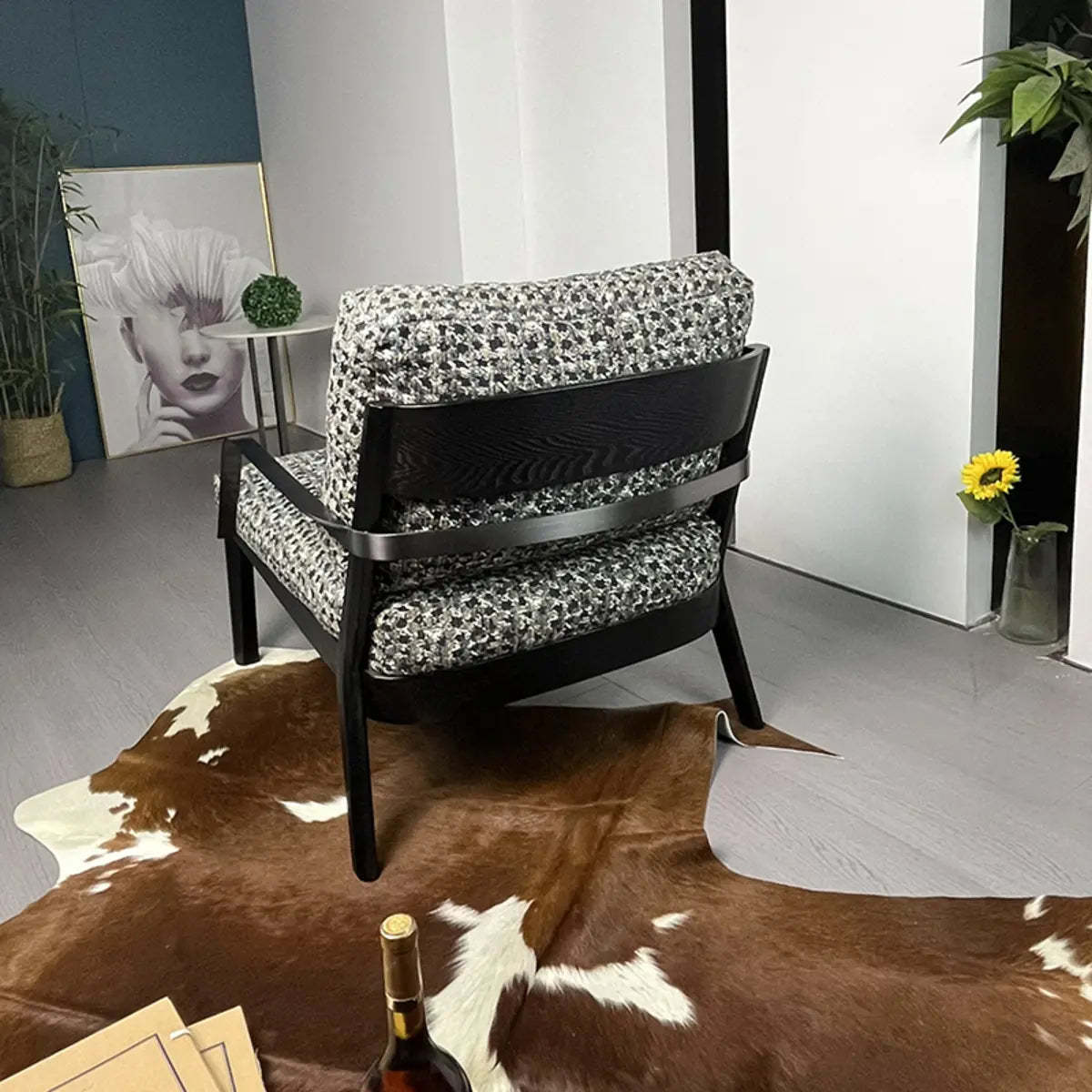 Flared-Arm Linen Black-Leg Armchair