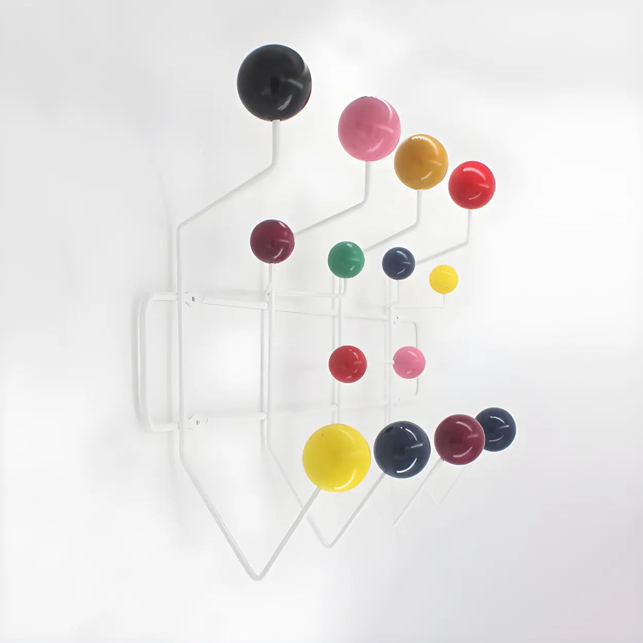 Geometric Metal Wall Mounted Coat Rack — White / 1 Piece