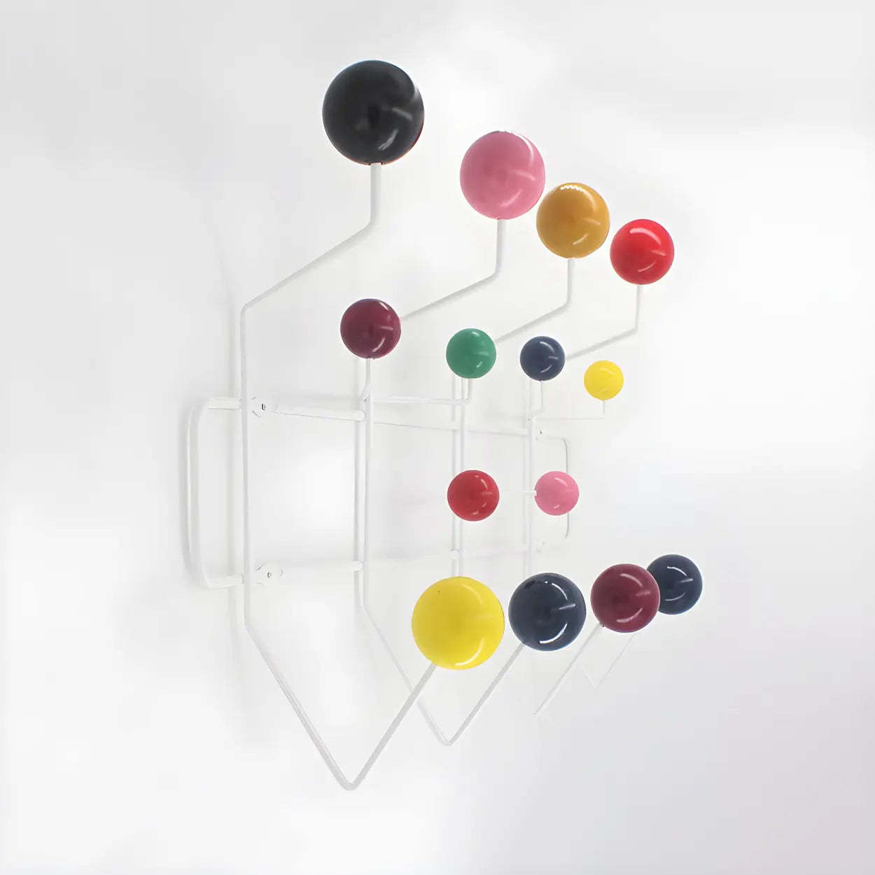 Geometric Metal Wall Mounted Coat Rack — White / 1 Piece
