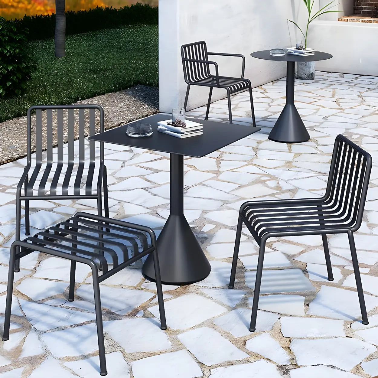 Green Waterproof Iron Frame Outdoor Round Coffee Table