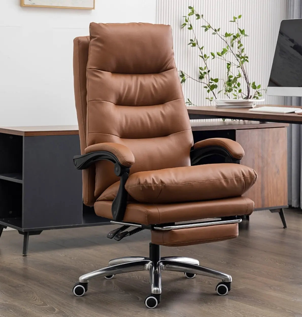 Swivel Leather Office Chair with Footrest — Brown