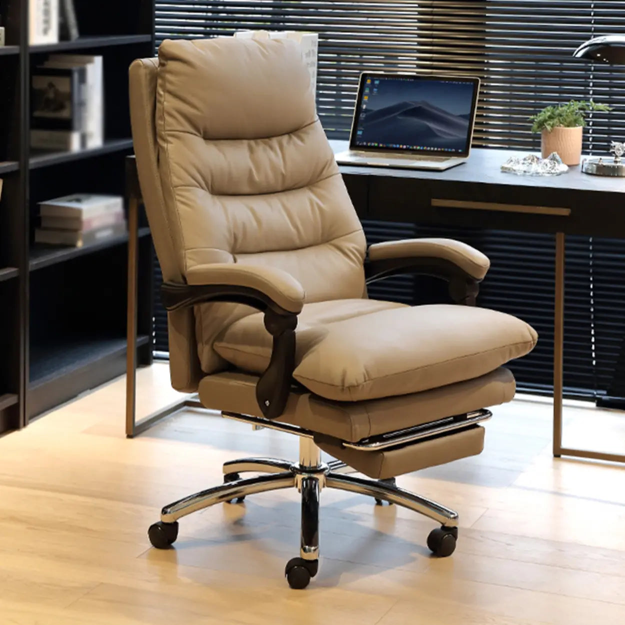 Swivel Leather Office Chair with Footrest