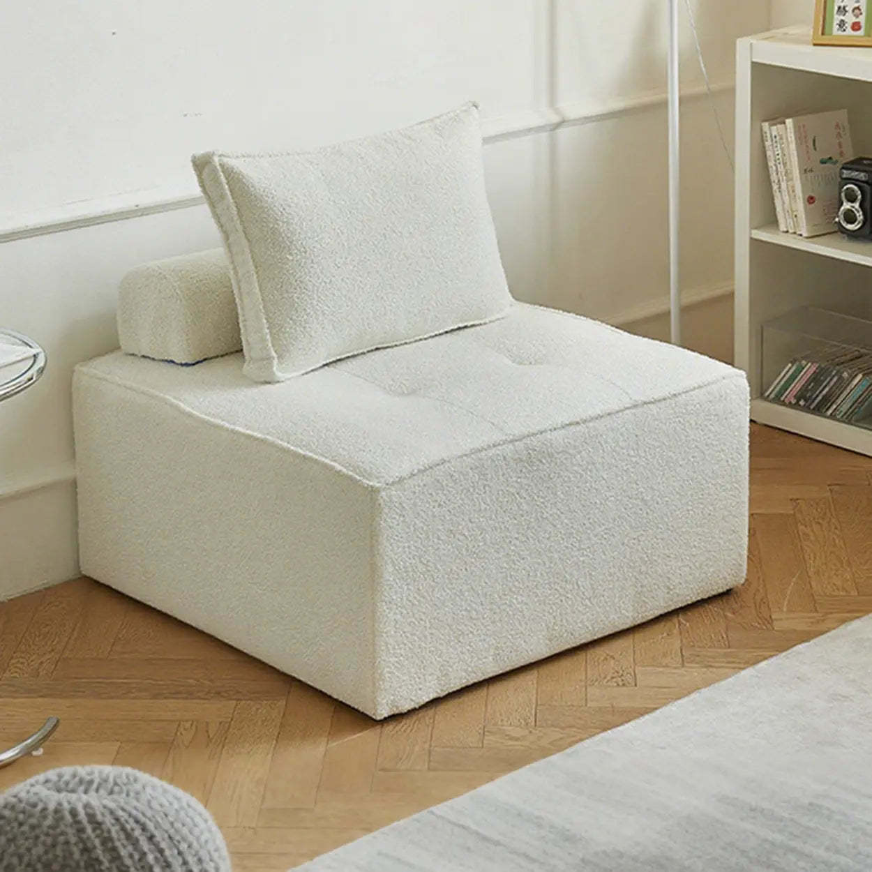 Lazy Modern White Tofu Block Square Accent Chair — Off-white / Faux leather