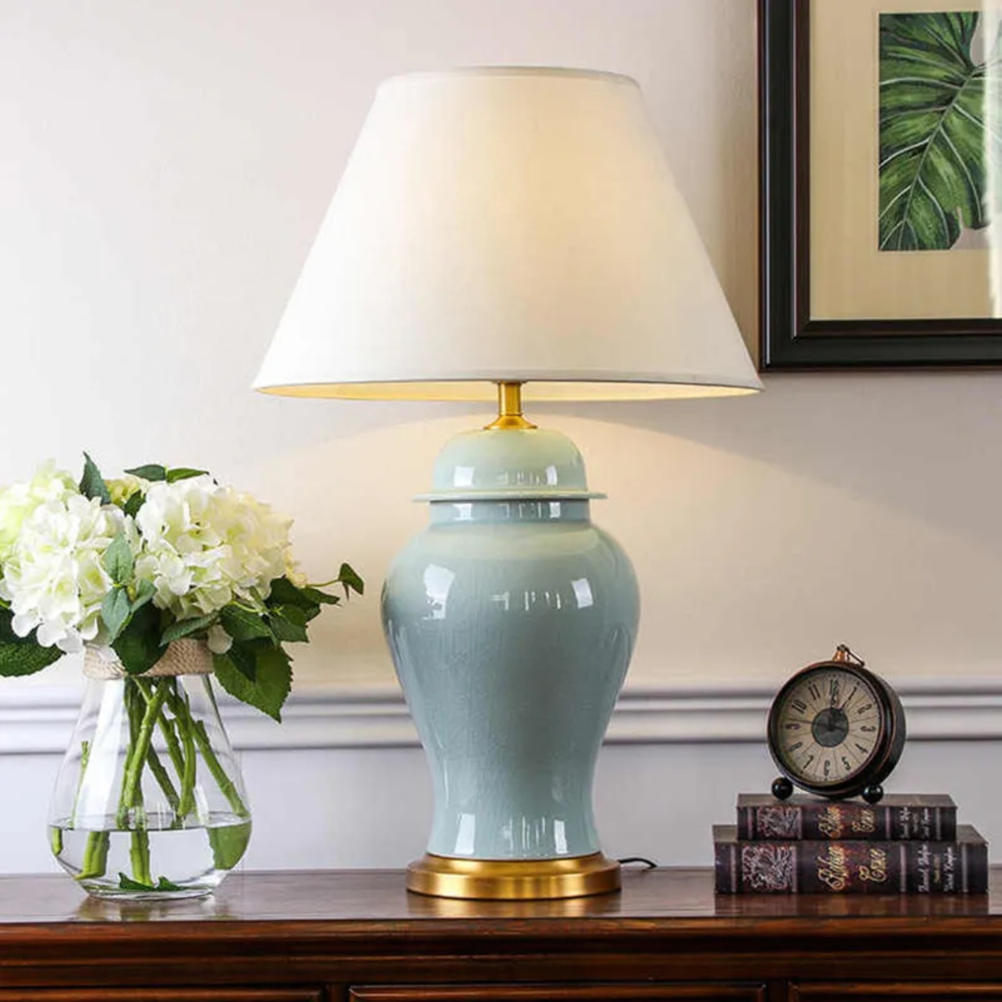 Traditional vase blue table lamps — 110V-120V (US/CA)