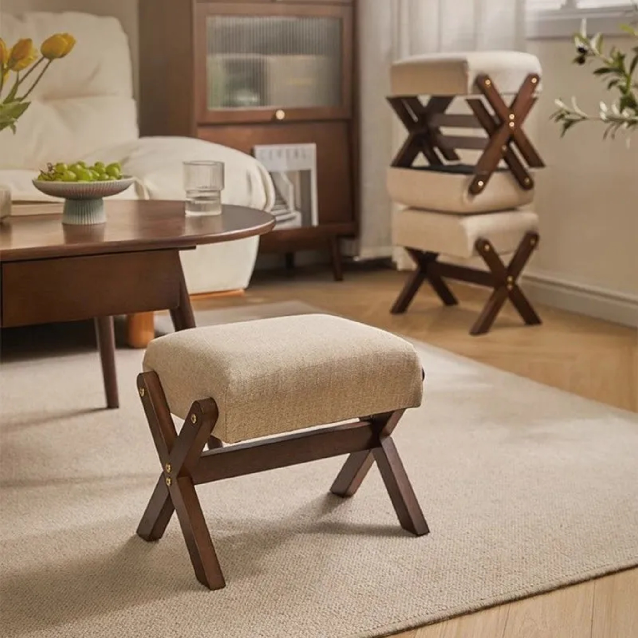 Traditional rectangular accent chairs in fabric wood