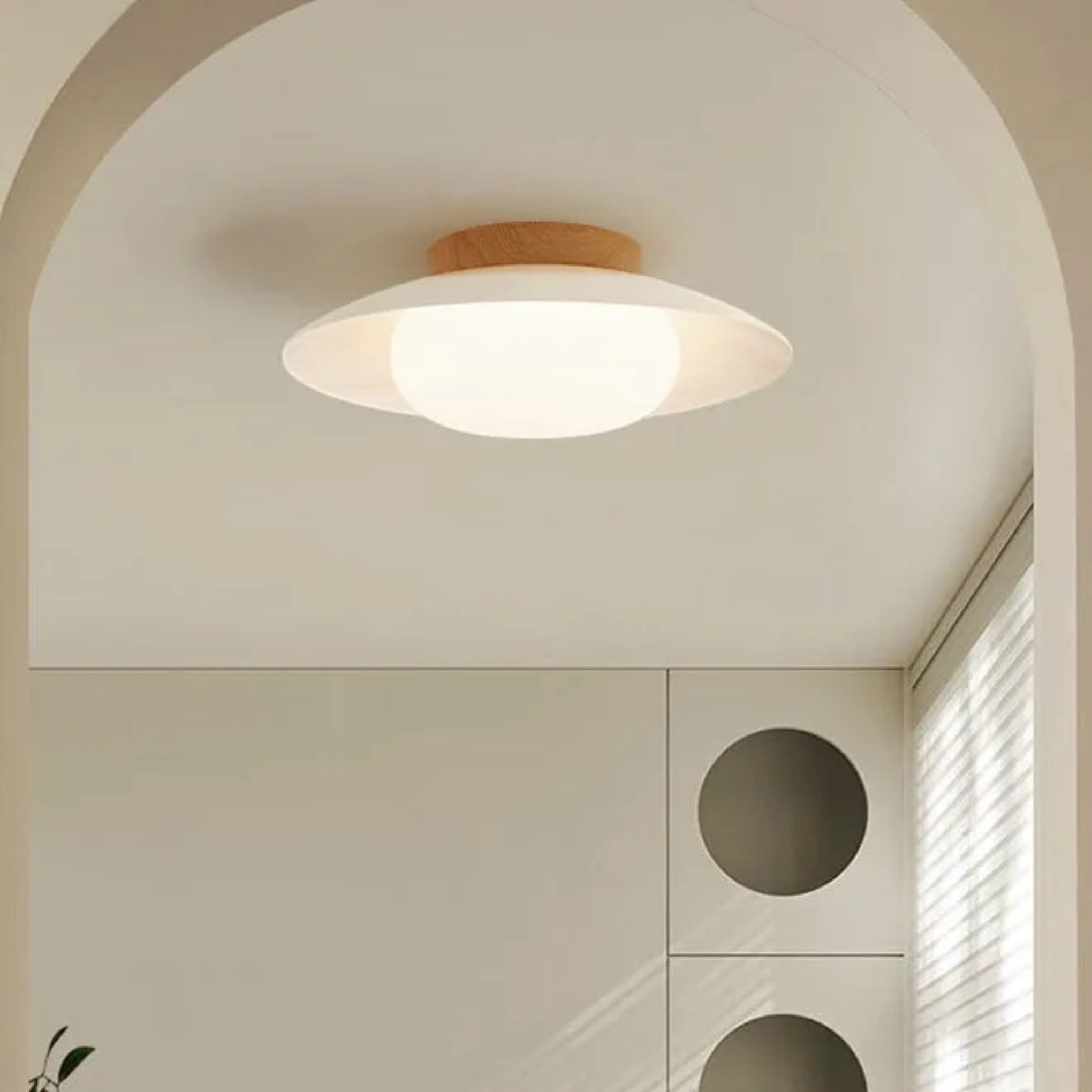 Traditional round wood semi-flush mount light — 110V-120V (US/CA)