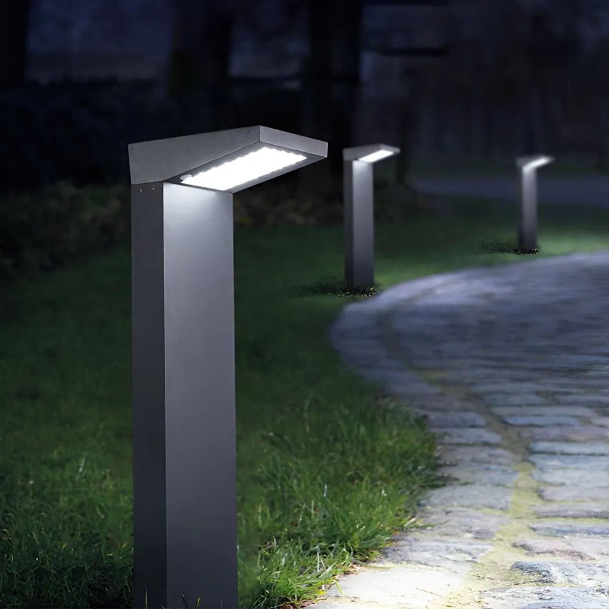 Lighom modern voltage low synthetic landscape lighting — 24" H / Cool White (6000K) / Set of 1