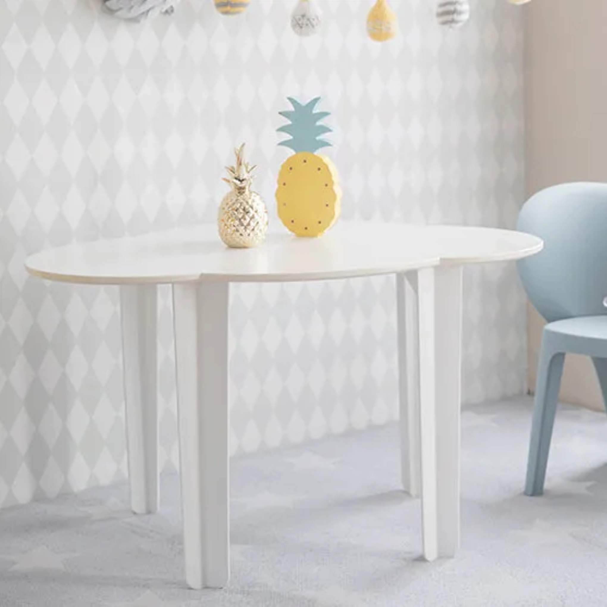 White minimalist four-leg cloud dining table