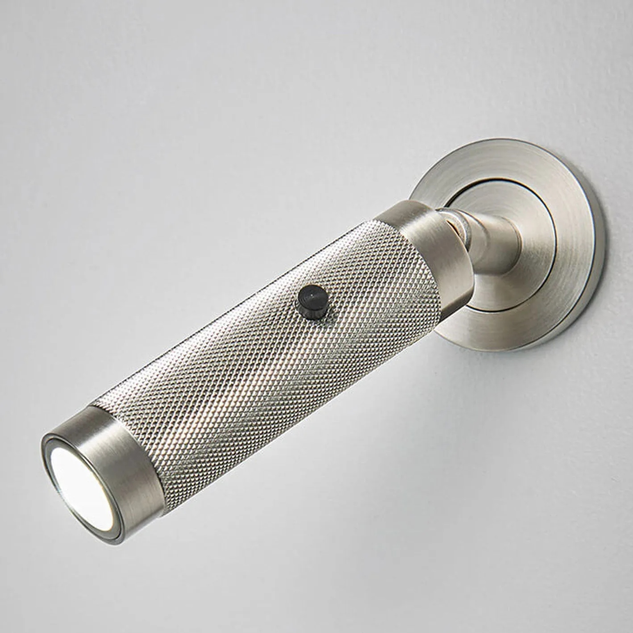 Minimalist rotatable cylinder black iron wall sconces — Warm White (3000K) / Matte Black / 110V-120V (US/CA