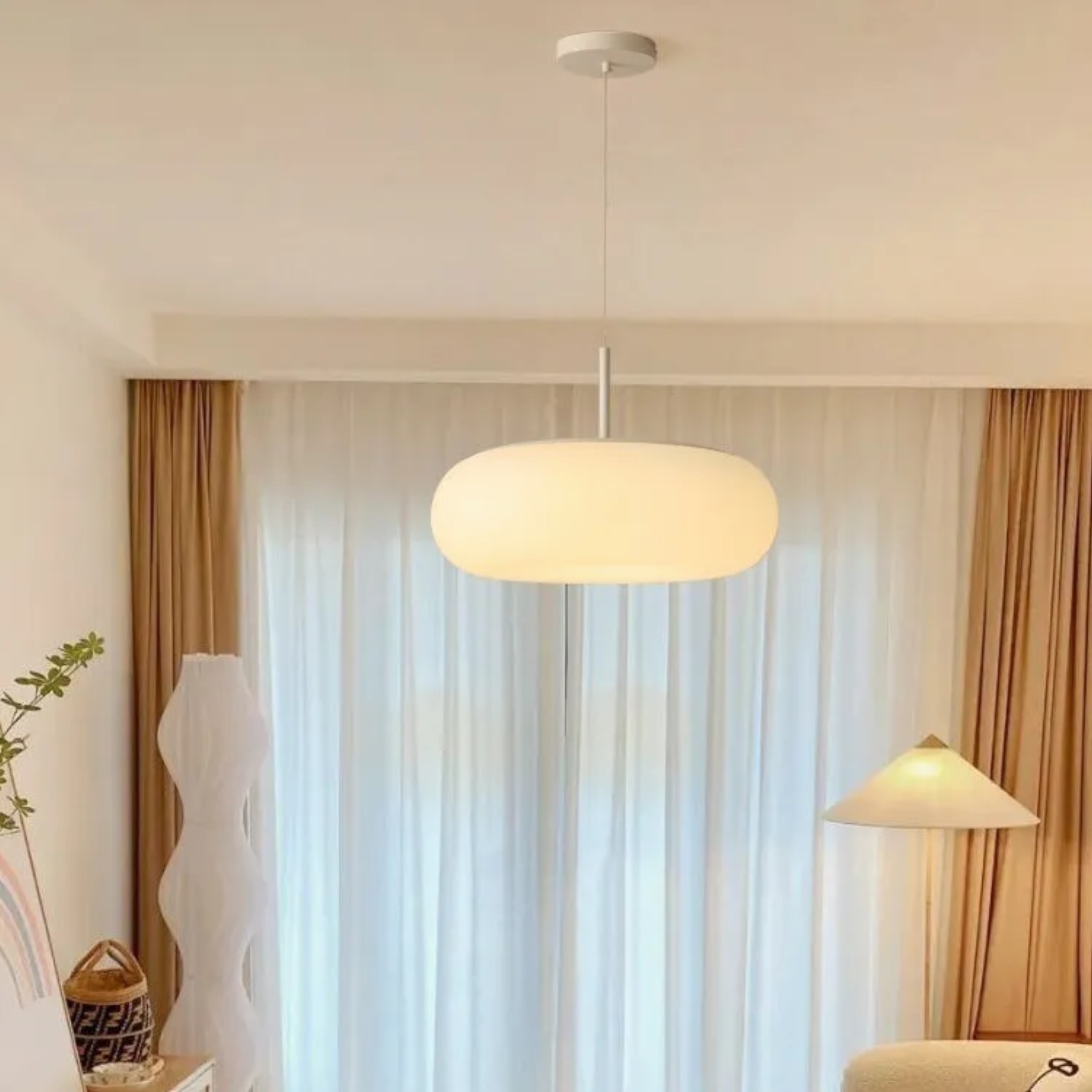 Lighom minimalist oval white pendant lighting — 39.37" H x 7.87" Dia / Warm White (3000K) / 110V-120V (US/CA)