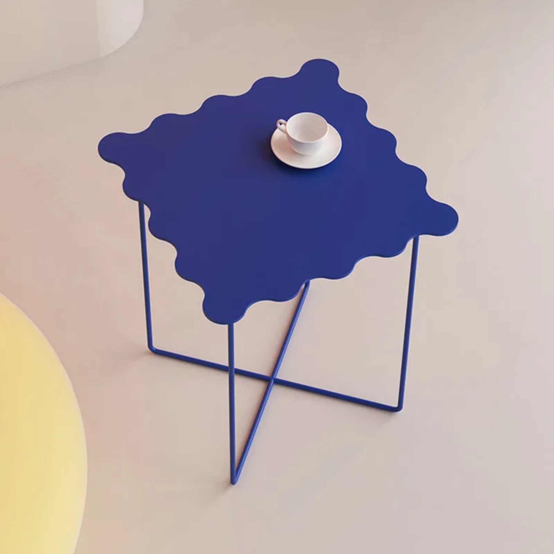 Minimalist round rnd end & side tables in iron — 19.69" H x 15.75" Dia x 15.75" L