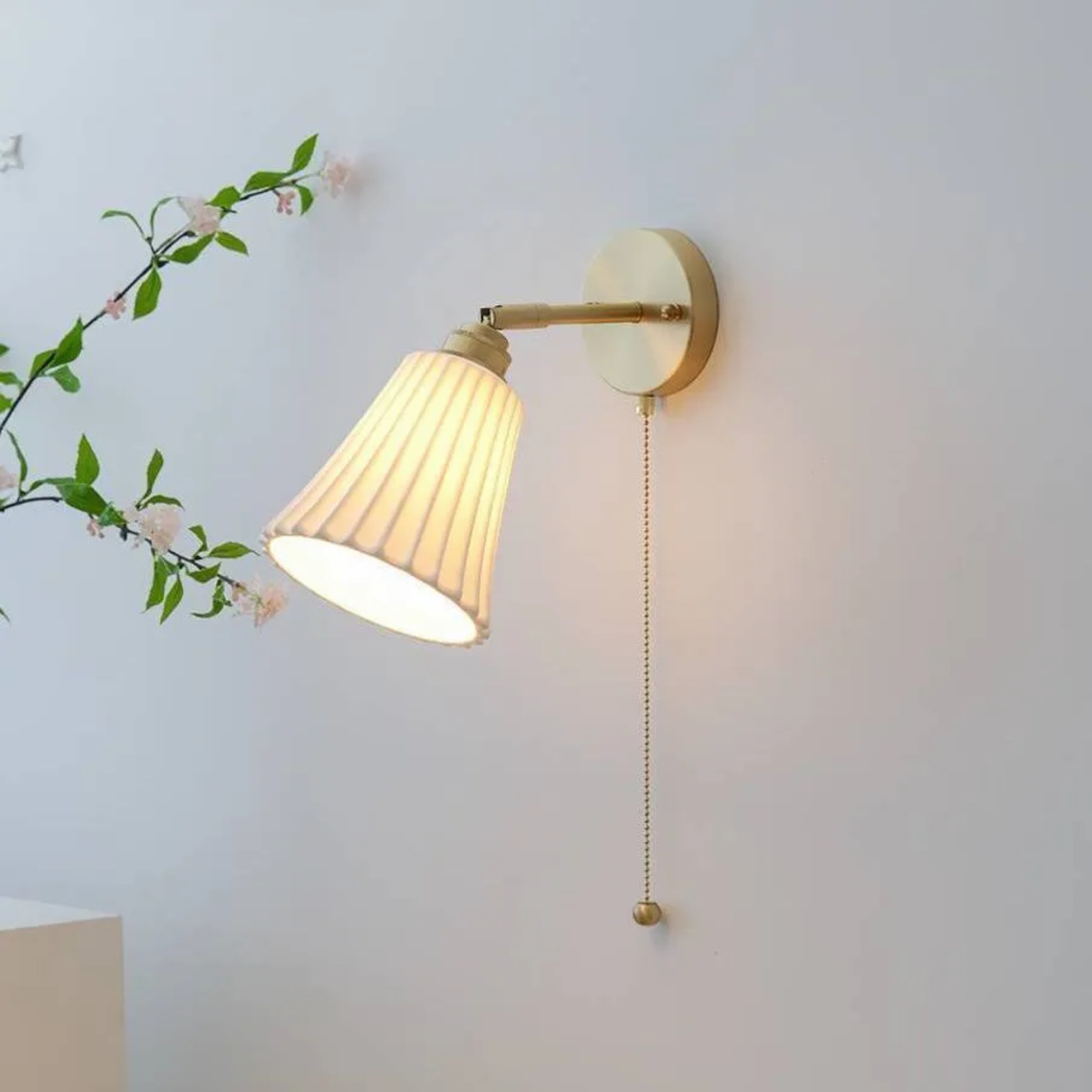 Brass modern minimal wall sconces — 110V-120V (US/CA