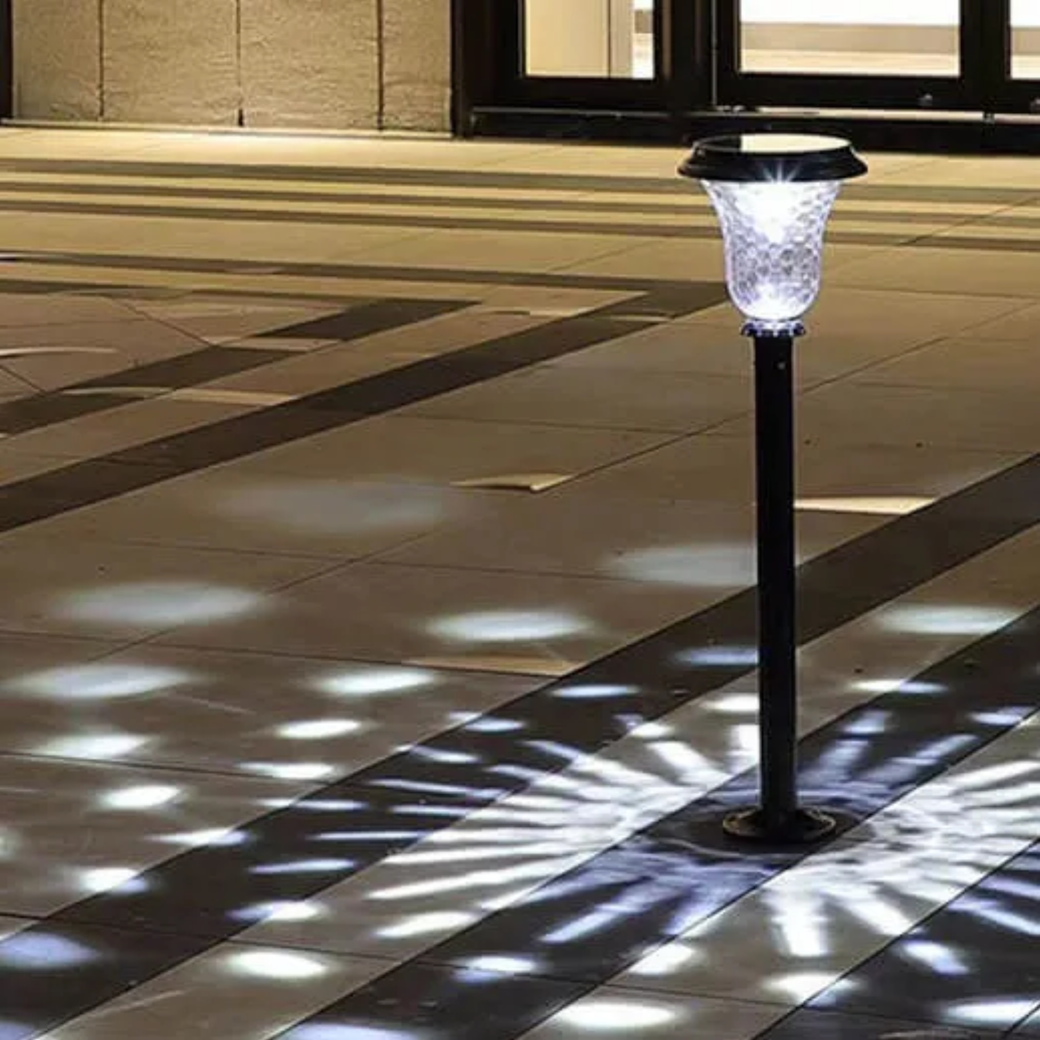 Minimalist cylinder black aluminum landscape lighting — Transparent