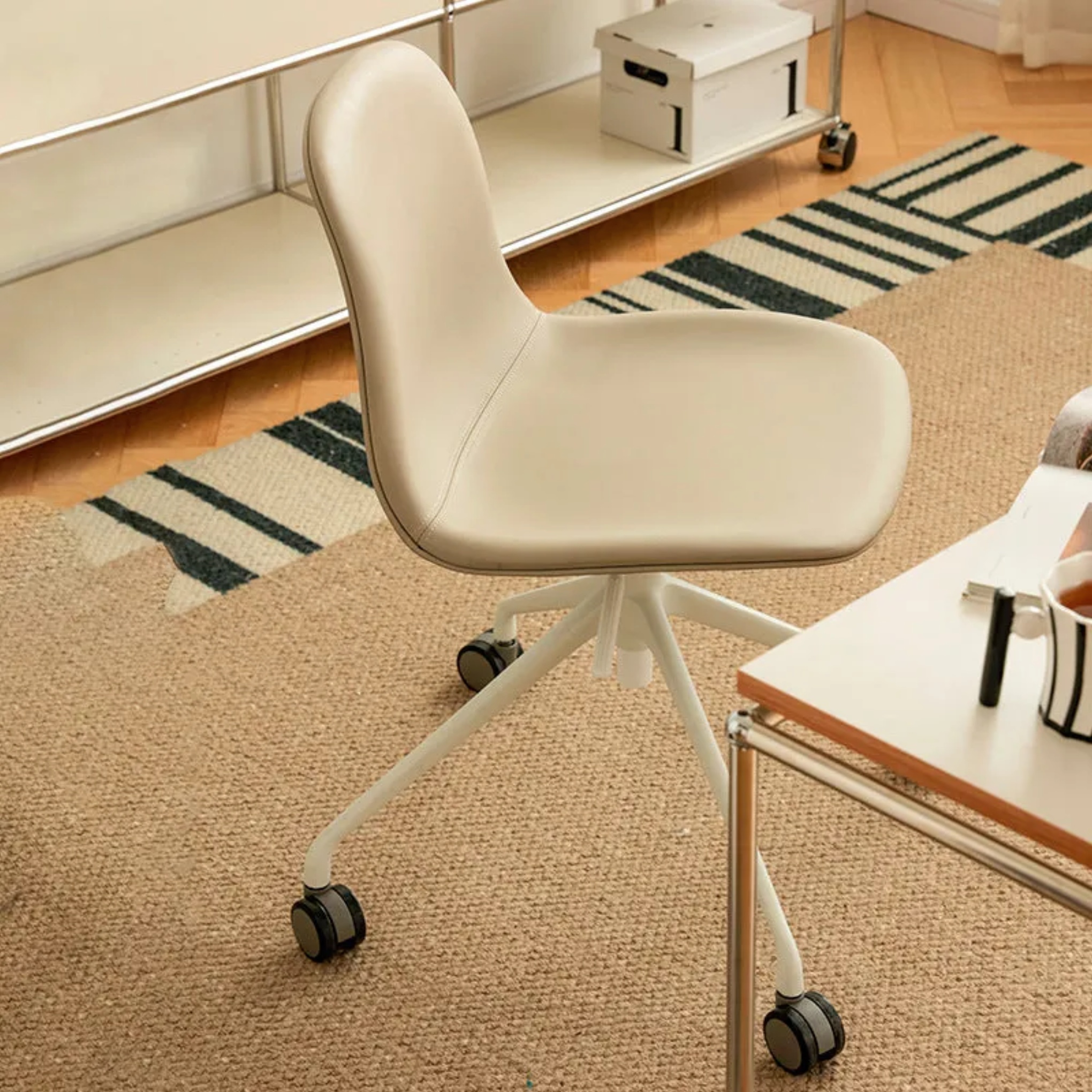 Nordic microfiber desk leather office chairs — Without Roller / Black / White