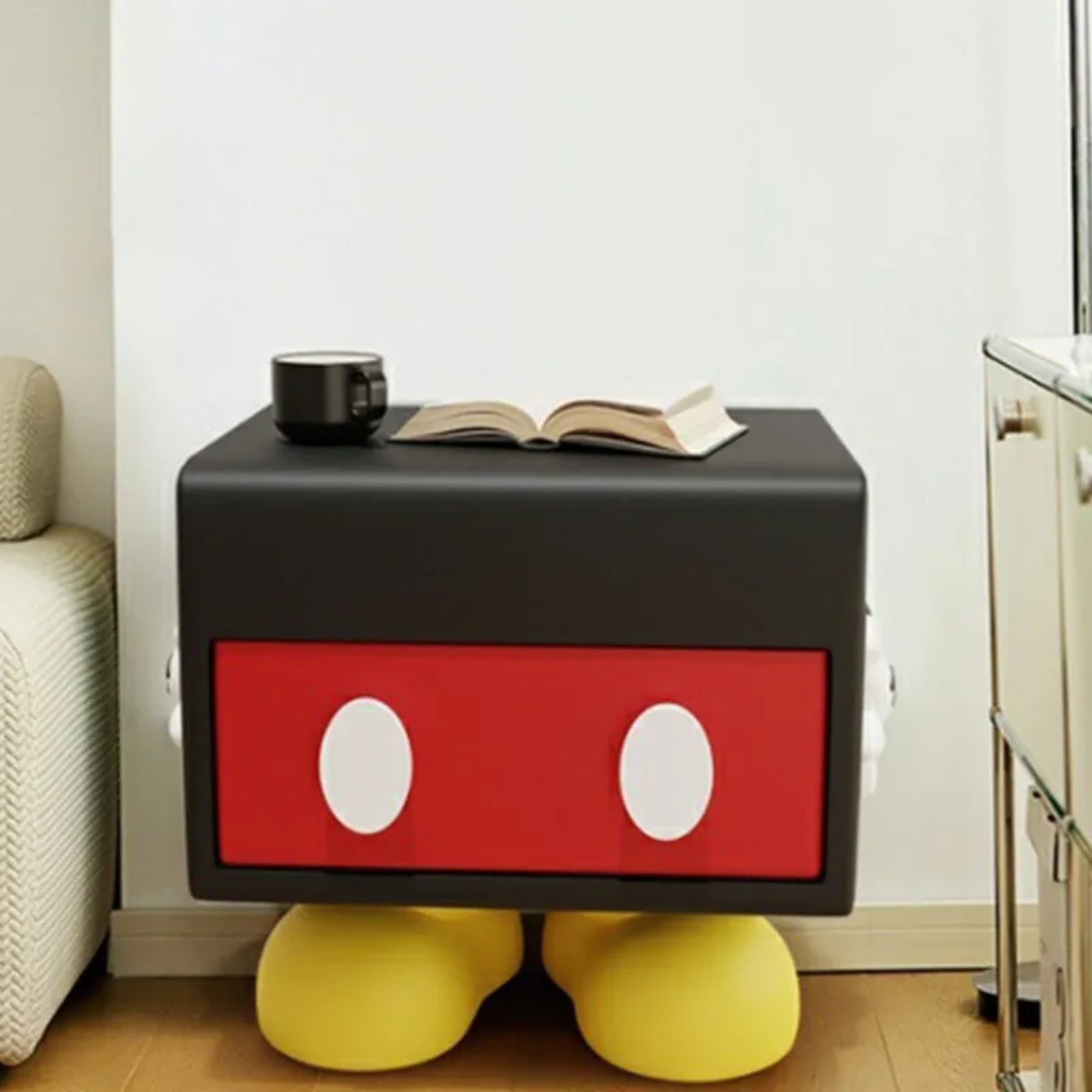 Lighom creative mickey end red end & side tables in resin
