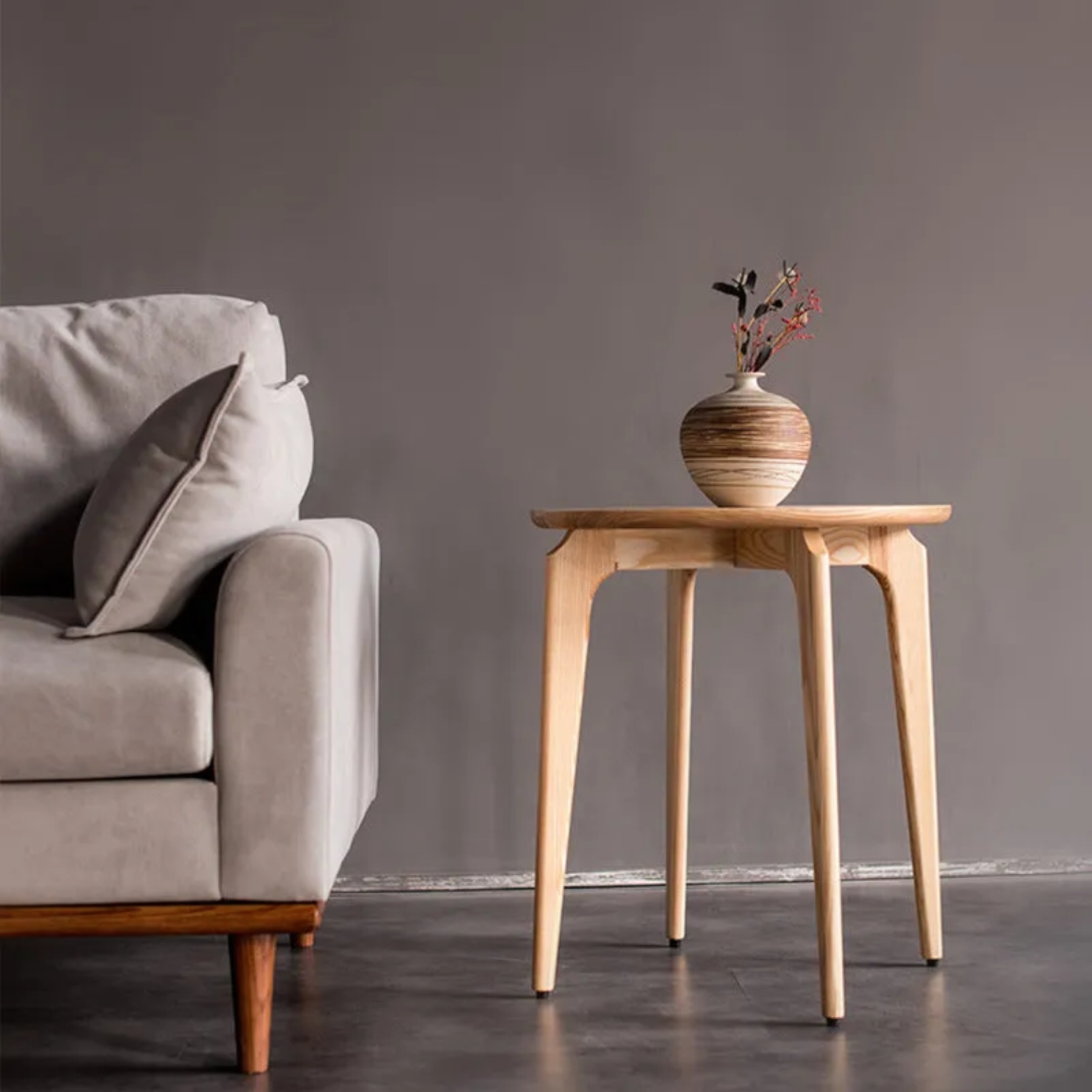 Traditional round solid walnut wood coffee tables