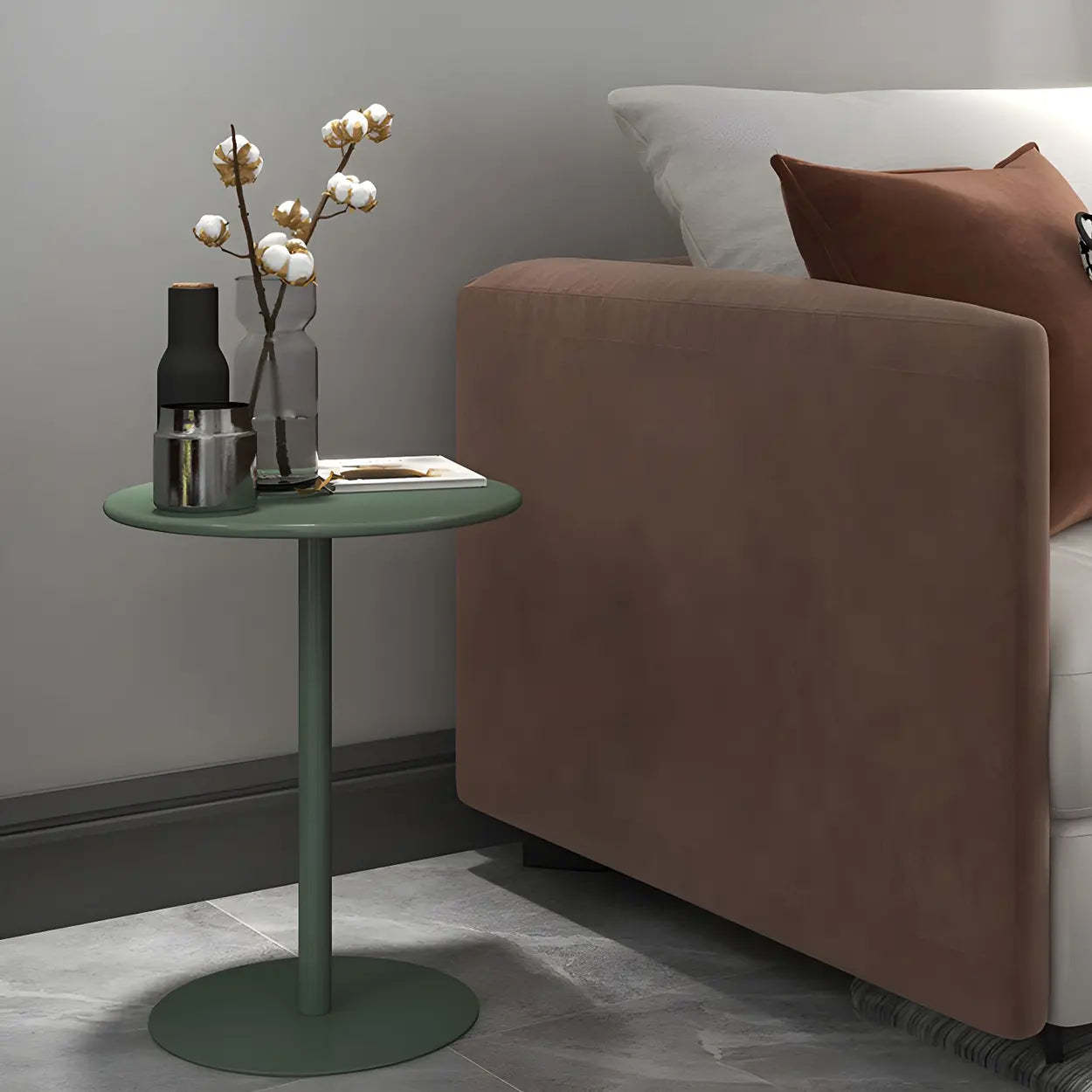 Minimalist Round Metal Pedestal Side Table