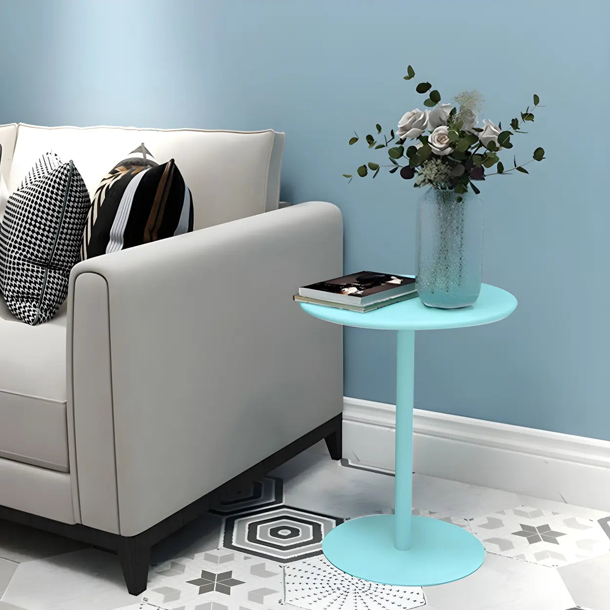 Minimalist Round Metal Pedestal Side Table — Gold / 2