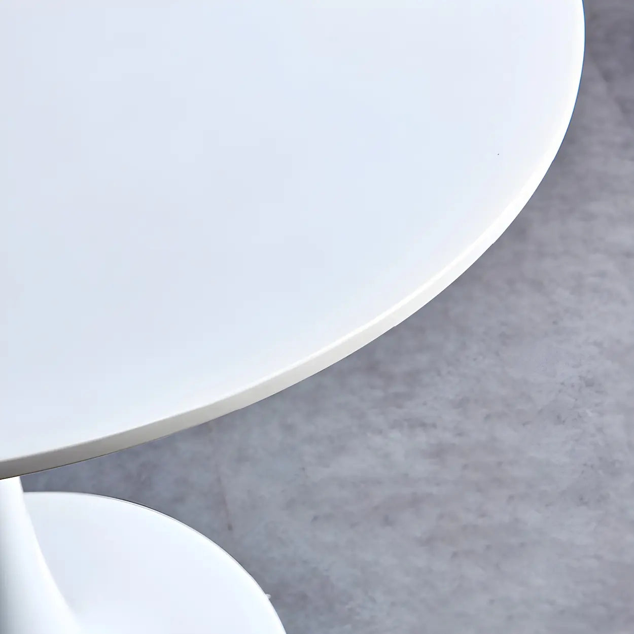Round Wood Scratch-Resistant Dining Table — White / Table Only