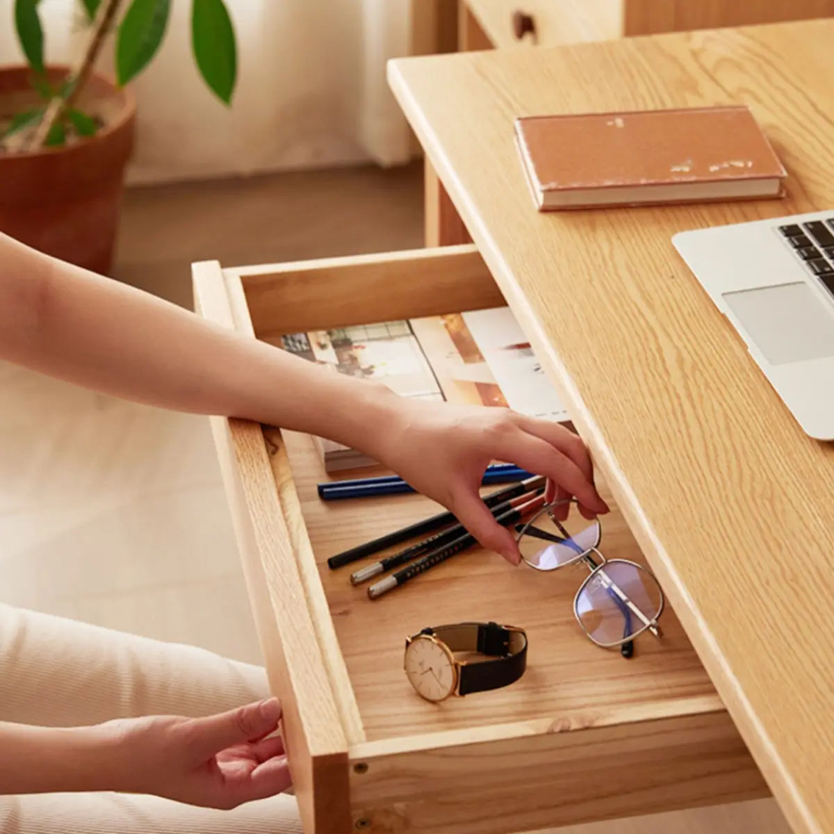 Minimalist Oak Wood Drawer Writing Desk