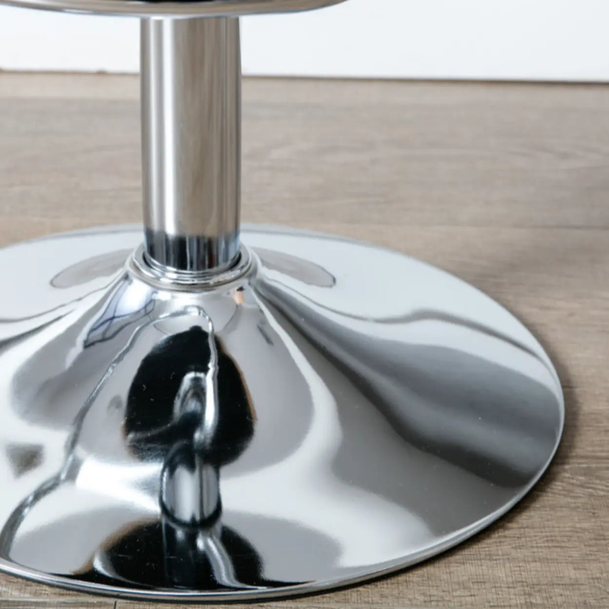 Modern Adjustable Rotating Barrel Bar Stool with Arms