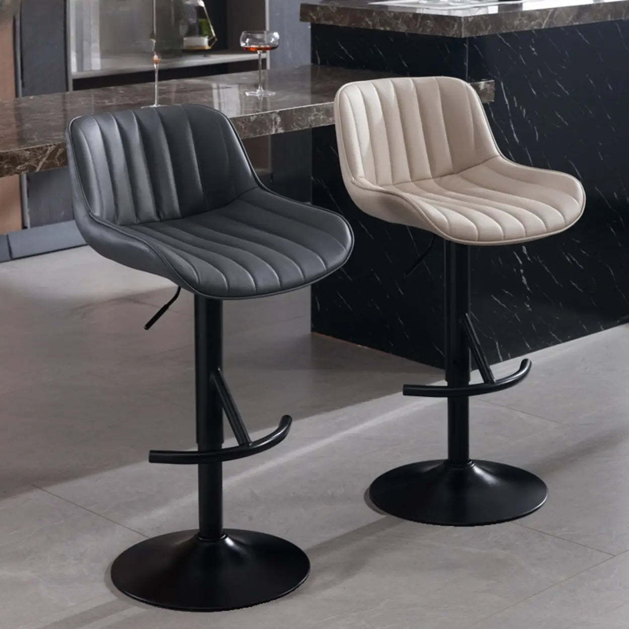 Modern Swivel Leather Bar Stool with Footrest — Black